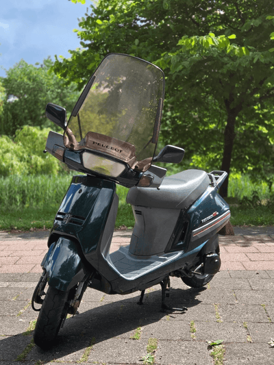 Peugeot 125 SV, 2-takt, motorblok aangepakt voor extra pit