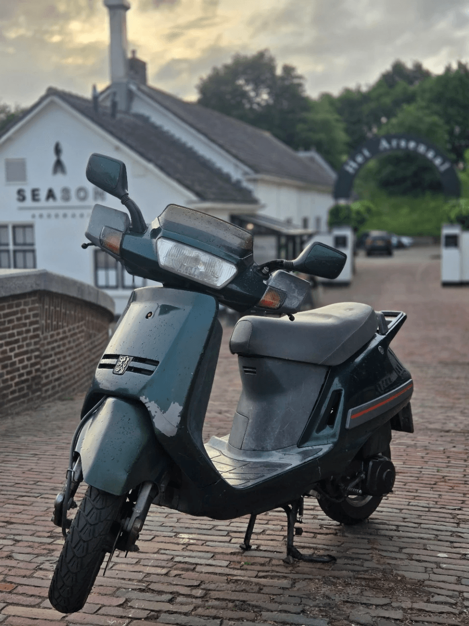 Peugeot SV 125cc Tweetakt - A1 Rijbewijs - Retro Scooter, zomer klaar