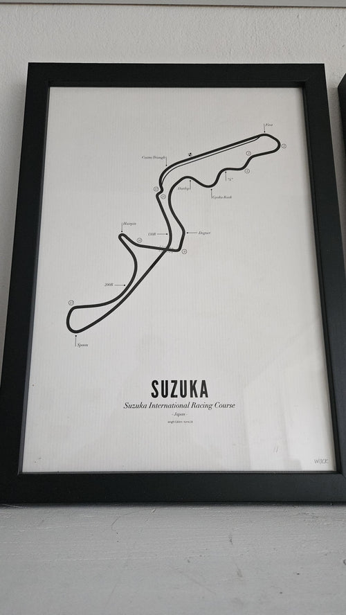 Circuit Poster Suzuka · Van Wijck Luxe White Edition