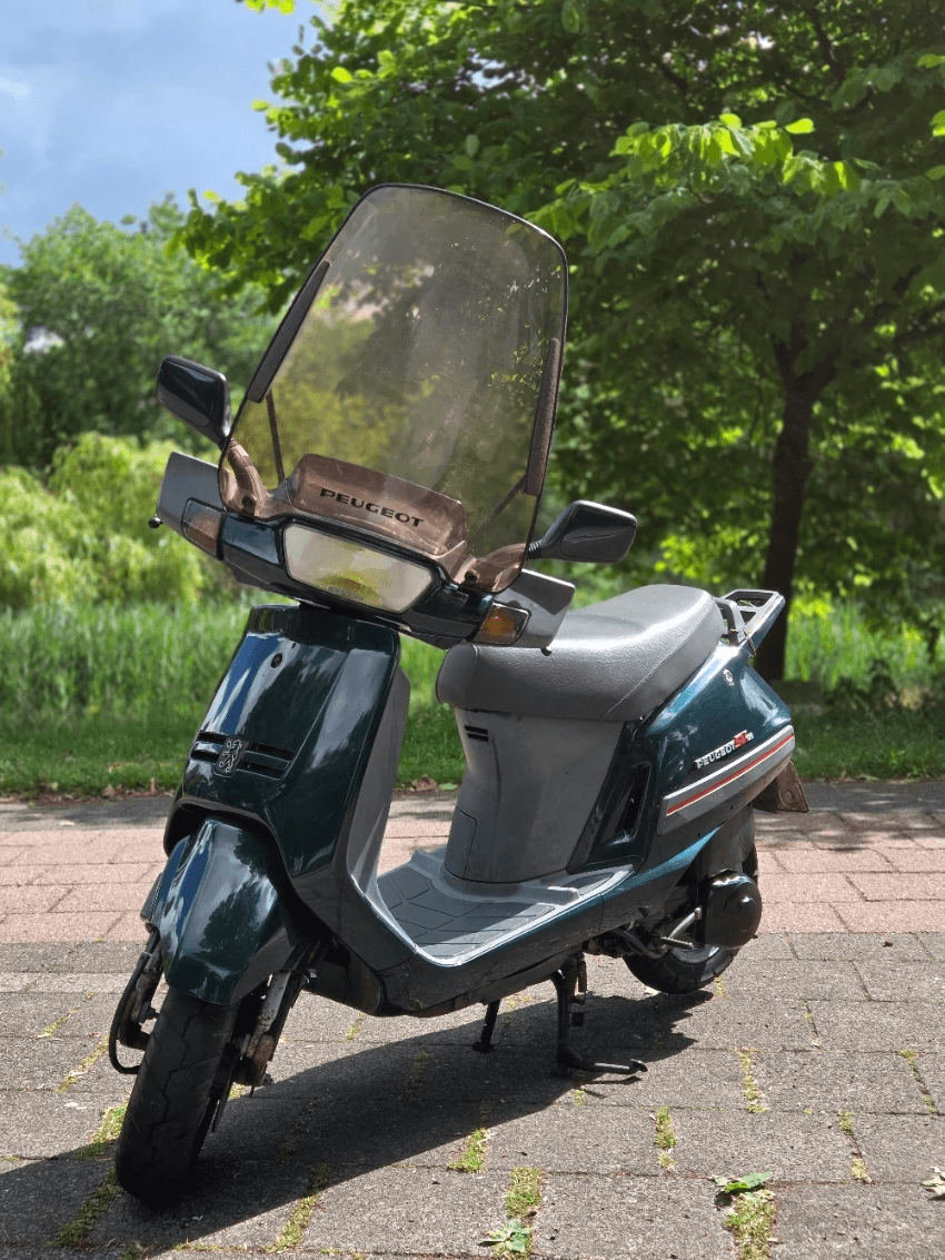 Peugeot 125 SV, 2-takt, motorblok aangepakt voor extra pit