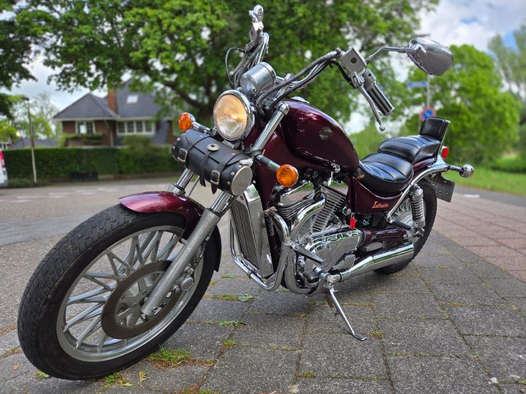 Suzuki VS700 Intruder 1986, US import, rijdt subliem