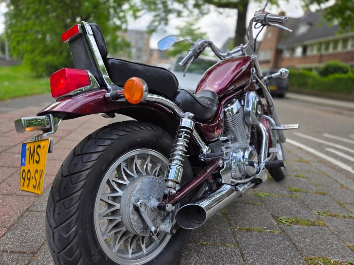 Suzuki VS700 Intruder 1986, US import, rijdt subliem